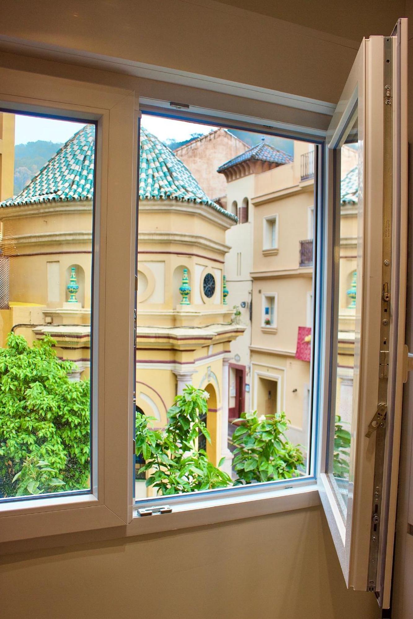 Victoria 75 Luxury Apartment Malaga Exterior photo