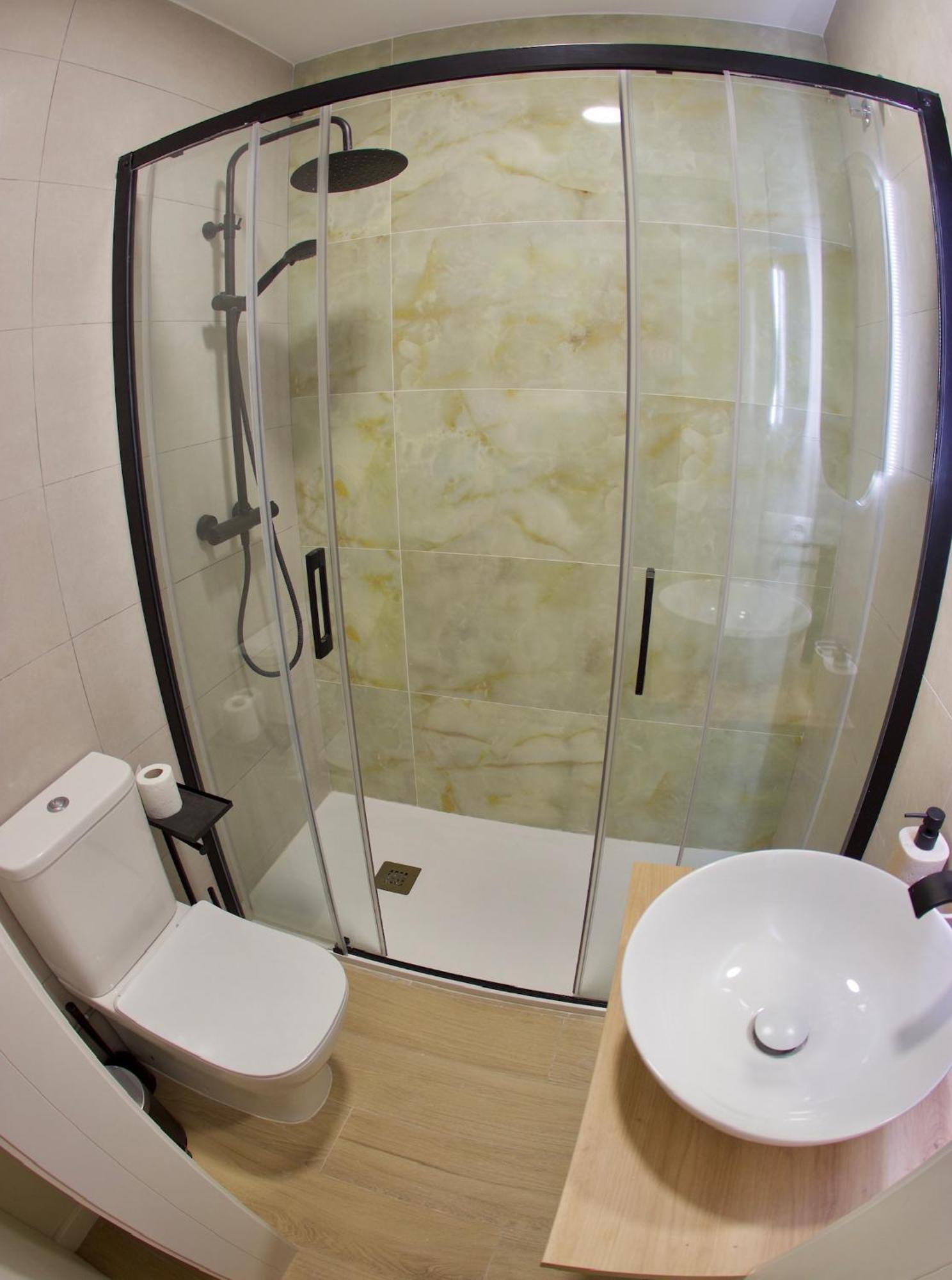 Victoria 75 Luxury Apartment Malaga Exterior photo